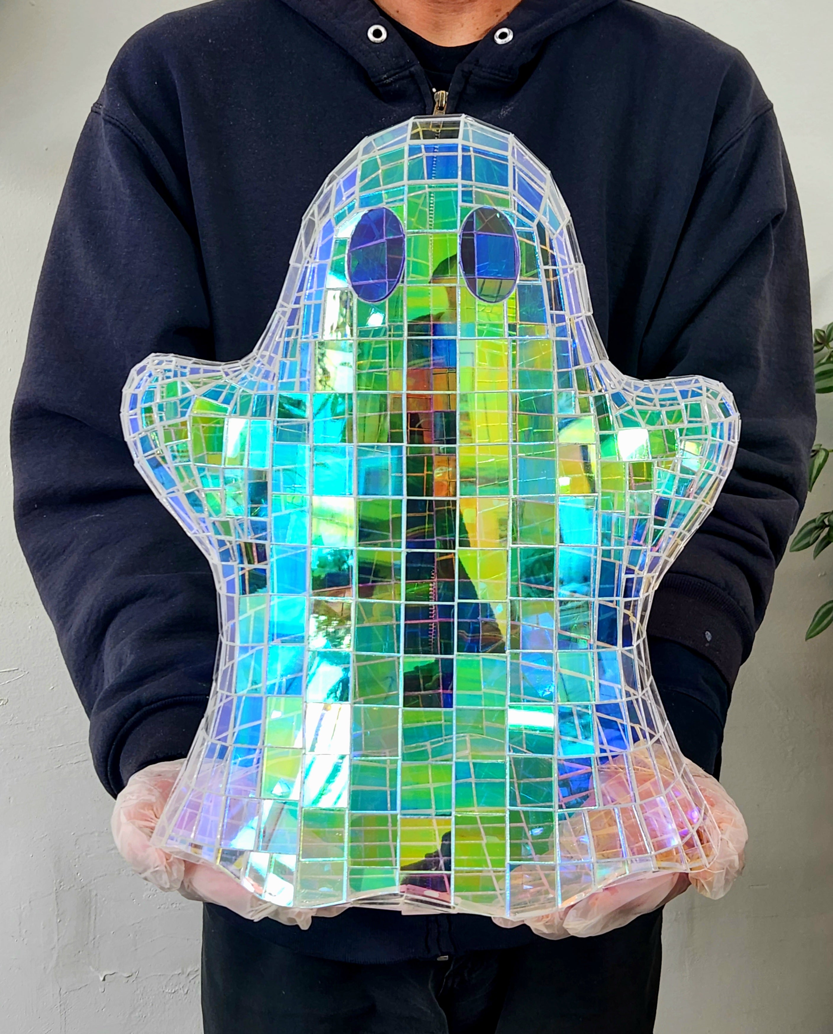 16" Holograph Little Ghost