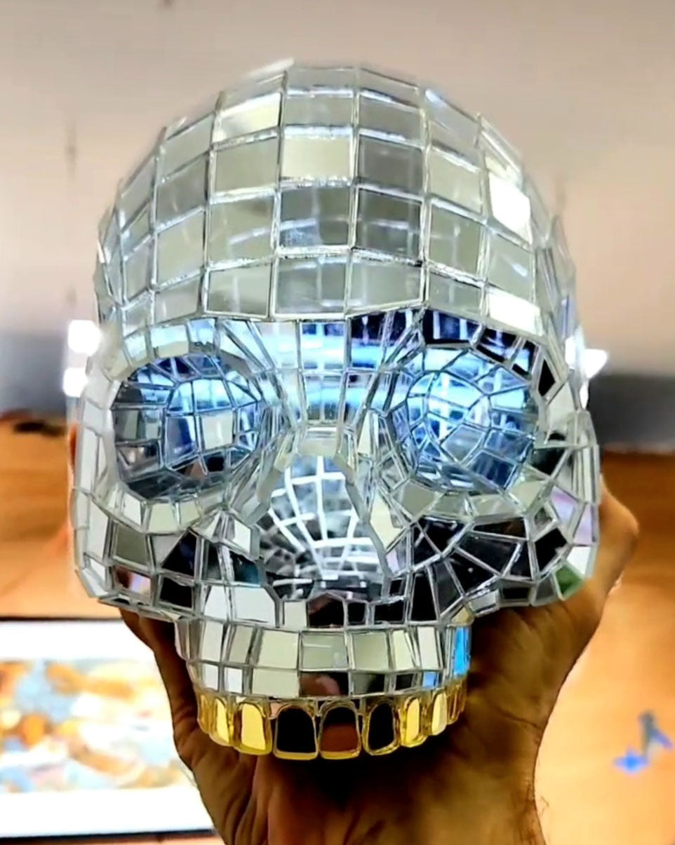 Clear Mirror Skull